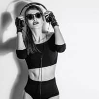 DJ Julia Bliss