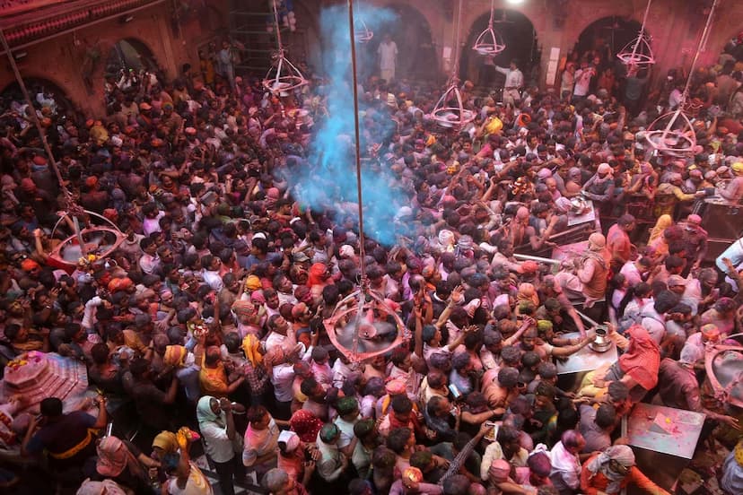 ๐๏ธ Celebrate Holi with Showmates โ Indiaโs Smartest Ticketing Platform