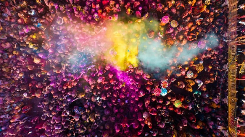 Rang, music, vibes โ all at Showmates Holi Fest 2026 ๐